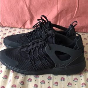 NIKE VIRTUOUS WOMENS 7.5 SHOES
